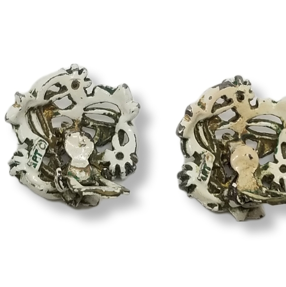 VINTAGE MODE ART ANTIQUE FINISH WHITE & COLORFUL RHINESTONE CLIP ON EARRINGS - Picture 6 of 6